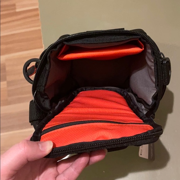 Camera case - Picture 2 of 2